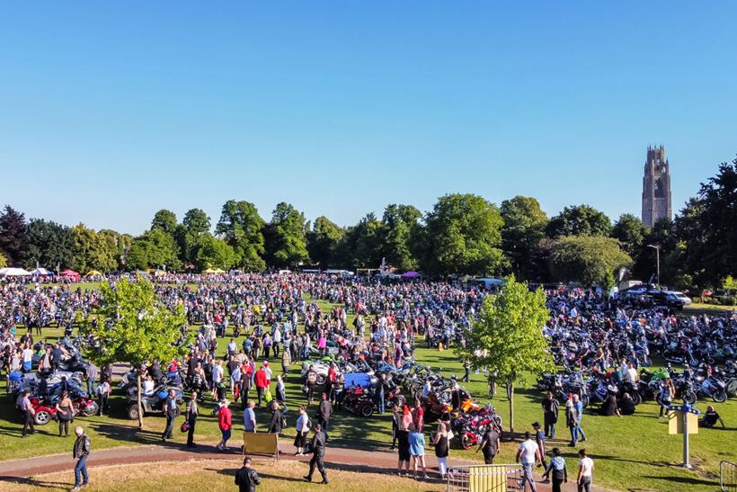 Boston Bike Night crowd