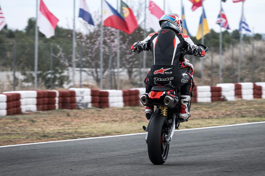 Ducati Hypermotard 698 Mono wheelie rear