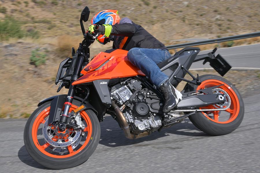 KTM 990 Duke left side cornering