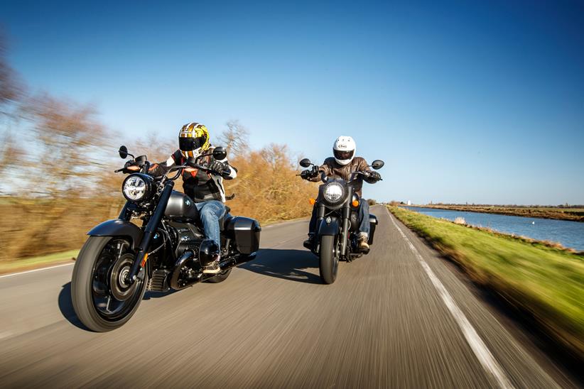 BMW R18 Roctane vs Indian Springfield Dark Horse - a bagger bike battle