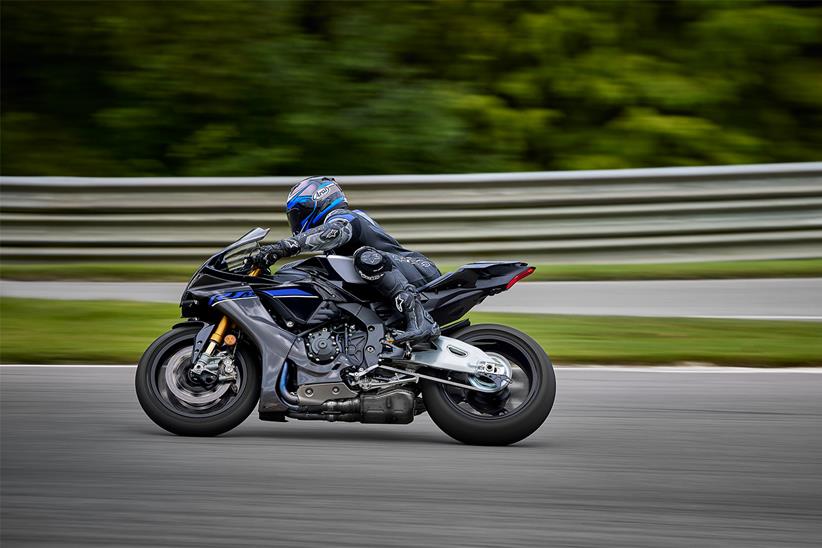 2024 Yamaha R1M cornering