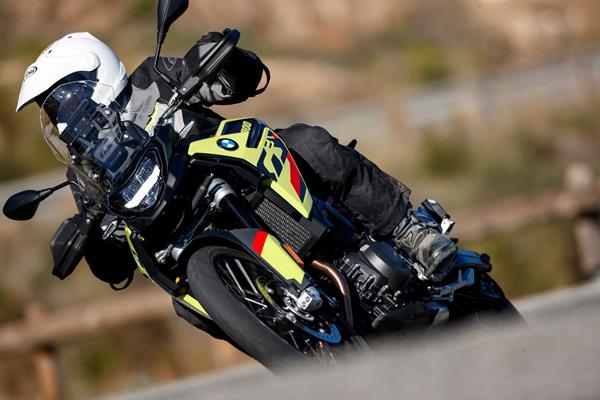 BMW F900GS cornering right