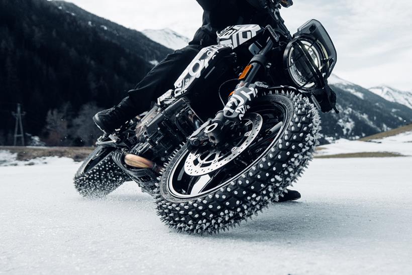 Husqvarna Svartpilen 801 prototype with spiked tyres