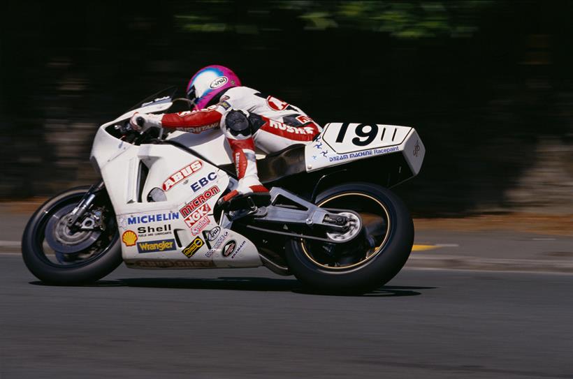 Action shot of Hislop at the 1992 Senior TT