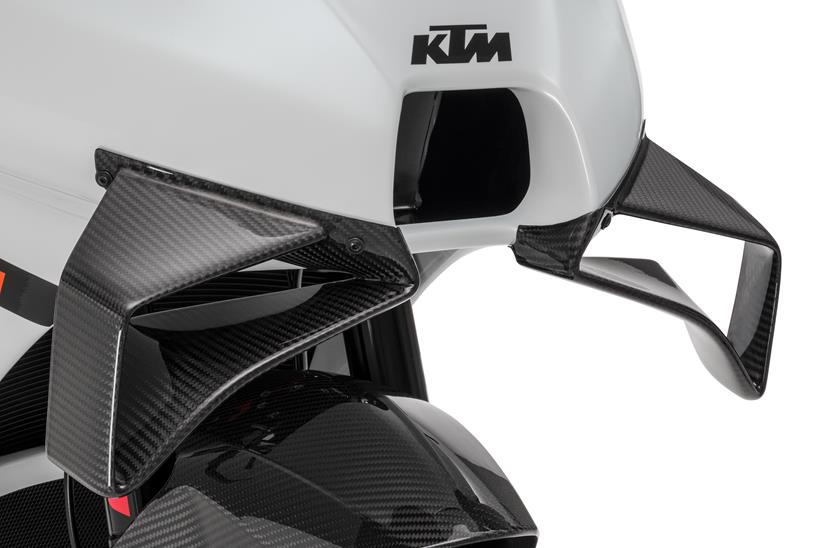 2024 KTM RC 8C wings