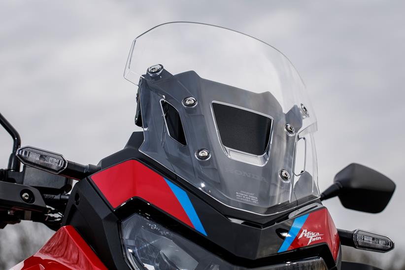 2024 Honda Africa Twin screen