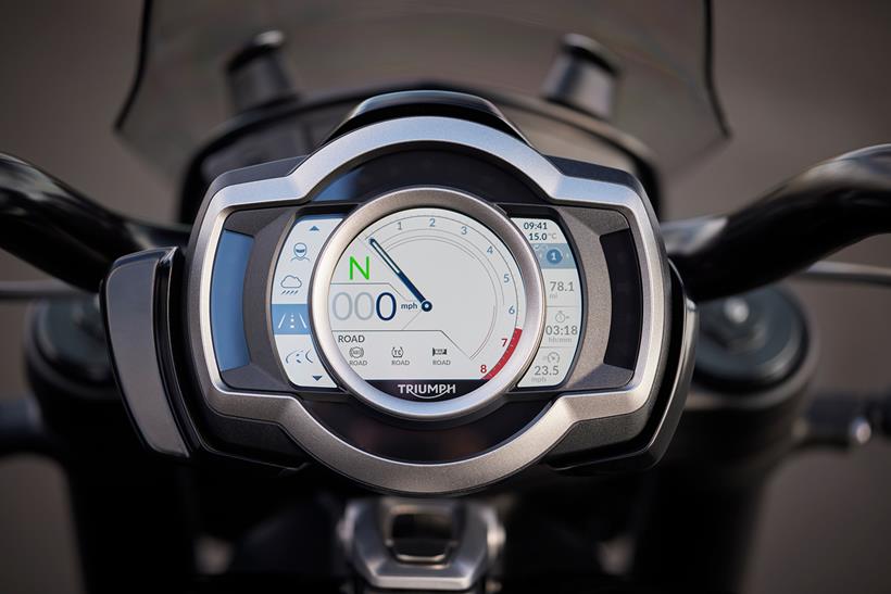 2024 Triumph Rocket 3 TFT dashboard