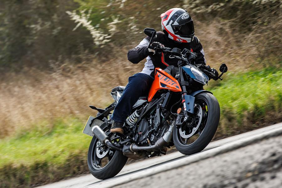 2024 KTM 125 Duke ridden on UK roads