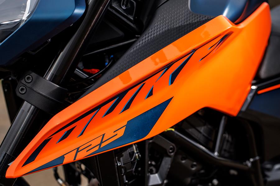 2024 KTM 125 Duke panel decal