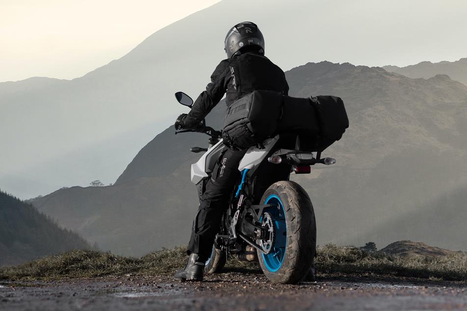 Oxford ATLAS Modular Luggage System And BackPacks Unveiled