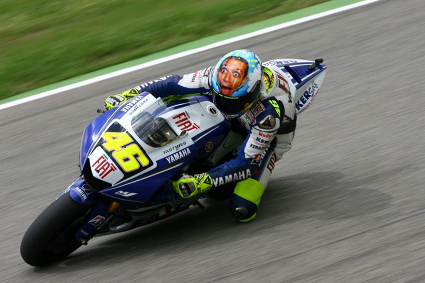 valentino rossi best helmet