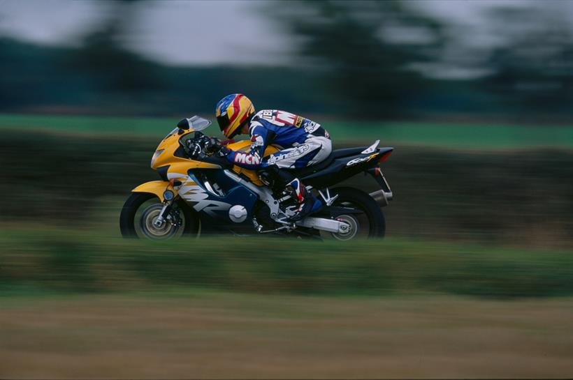 Andy Ibbot riding a Honda CBR600F