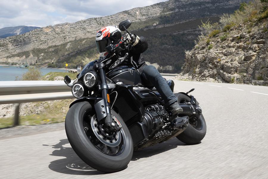 2024 Triumph Rocket 3 Storm right turn action