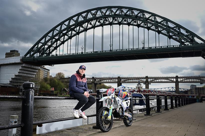 Billy Bolt by the River Tyne