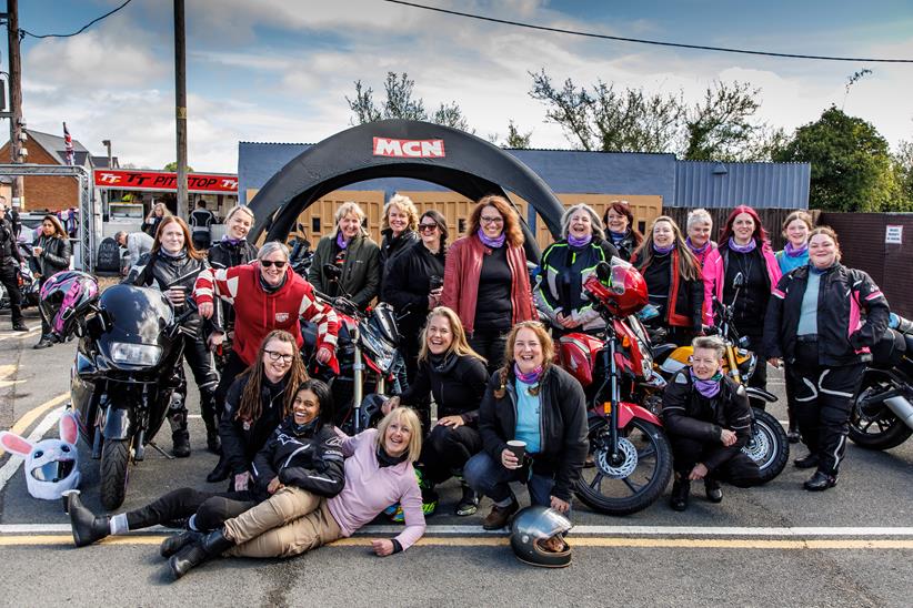 Women riders join together for a group photo