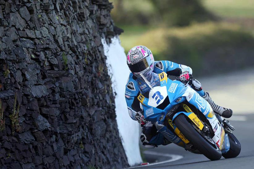 Lee Johnston (Ashcourt Racing Yamaha) in action at Tower Bends during the third practice for the 2022 Isle of Man TT. PICTURE BY STEPHEN DAVISON/PACEMAKER PRESS