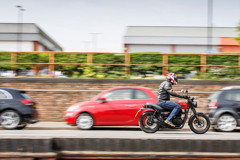 Royale Enfield HNTR 350 - Riding alone on urban road