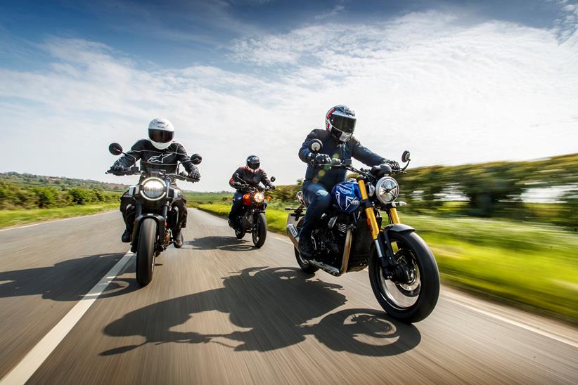 2024 Triumph Speed 400, Royal Enfield HNTR 350, Husqvarna Vitpilen 401 Group Test - riding all together