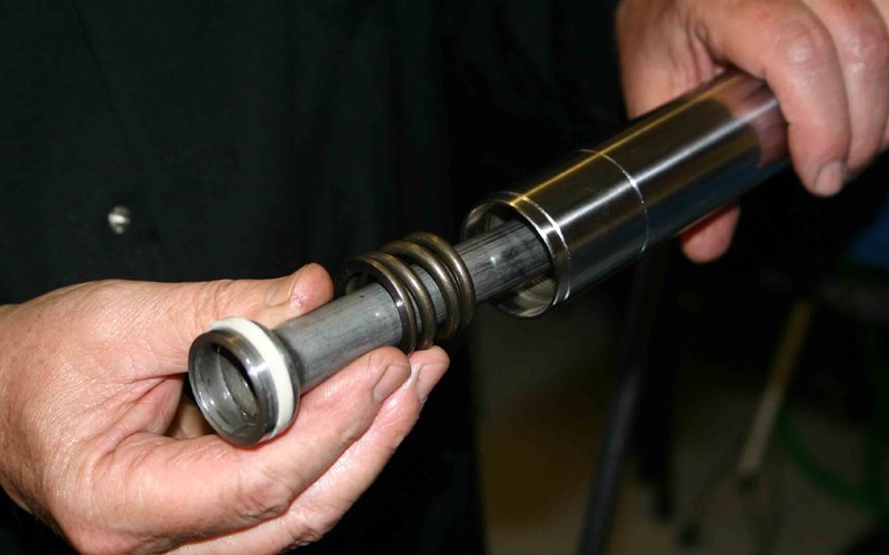 Suspension advice Replacing fork seals