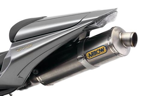 How to clean titanium exhaust pipes