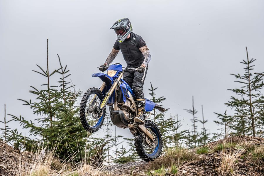 Yamaha WR450F jumping off-road