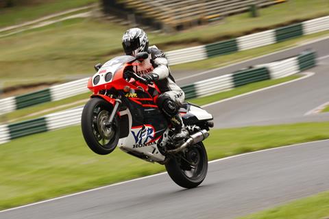 Cadwell classic bike weekend celebrates 90 years of the Lincs venue plus Honda and Ducati milestones