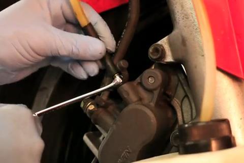 How to fit performance brake lines