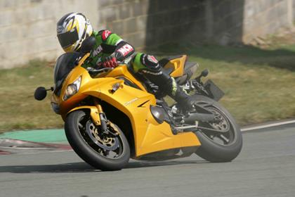 Best tyres for a Triumph Daytona 675