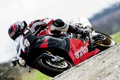 Aprilia RSV can't find neutral 