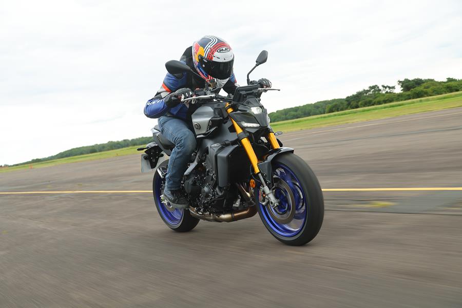 2024 Yamaha MT-09 SP on track 