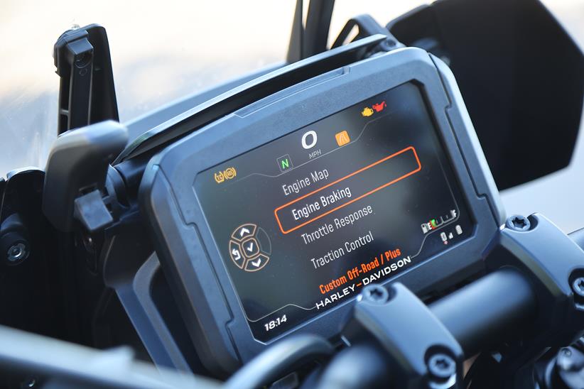 Harley-Davidson CVO Pan America off-road settings