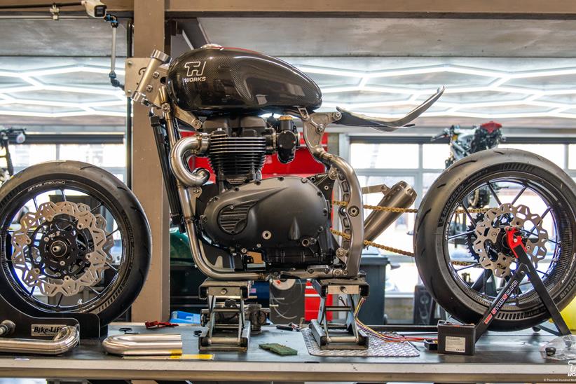 Thornton Hundred Evo Bobber being assembled