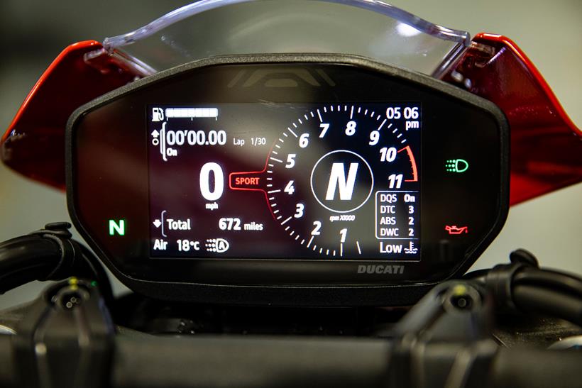 Ducati Monster SP TFT dash