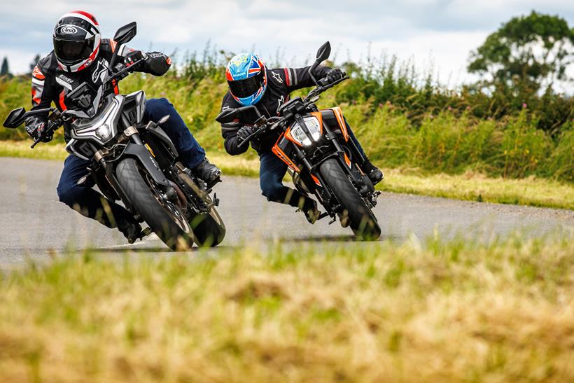 Cornering on the CFMoto 800NK and KTM 790 Duke