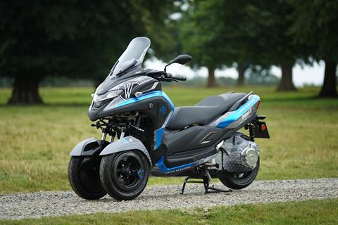 British electric trike promises 100mph top speed, 100 miles of aggressive riding on 15-minute charge