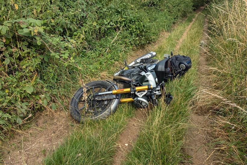 Crashed Triumph Scrambler 400 X