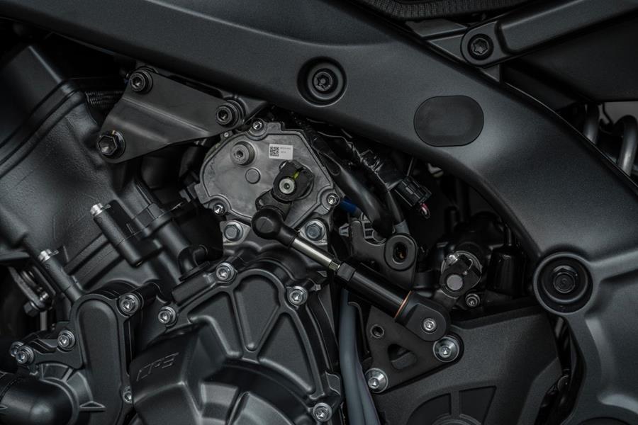 2024-on Yamaha MT-09 Y-AMT detailed shot of the clutchless system left hand side