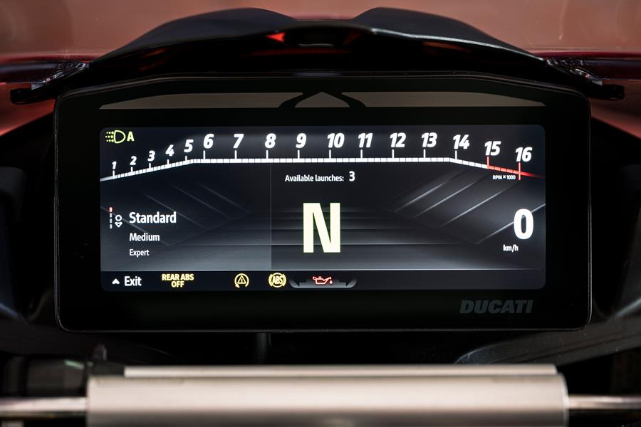 Ducati Panigale V4S TFT dash