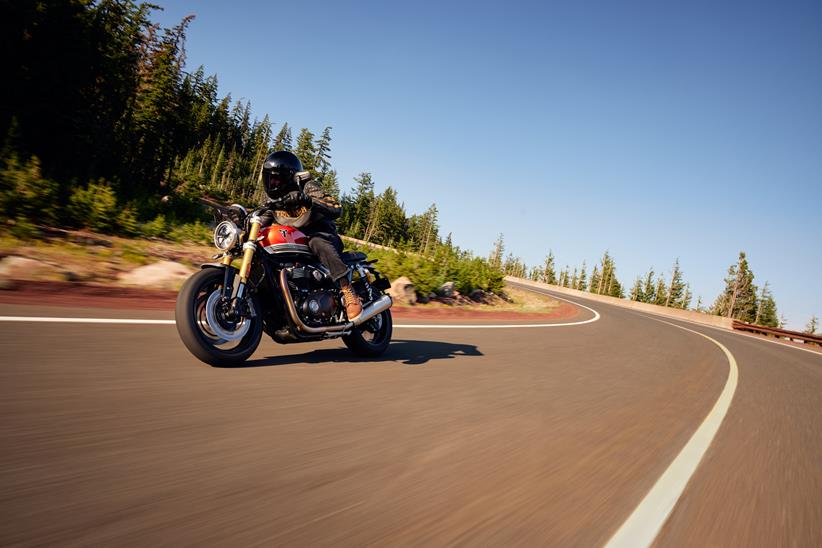 Riding the Triumph Speed Twin 1200 RS