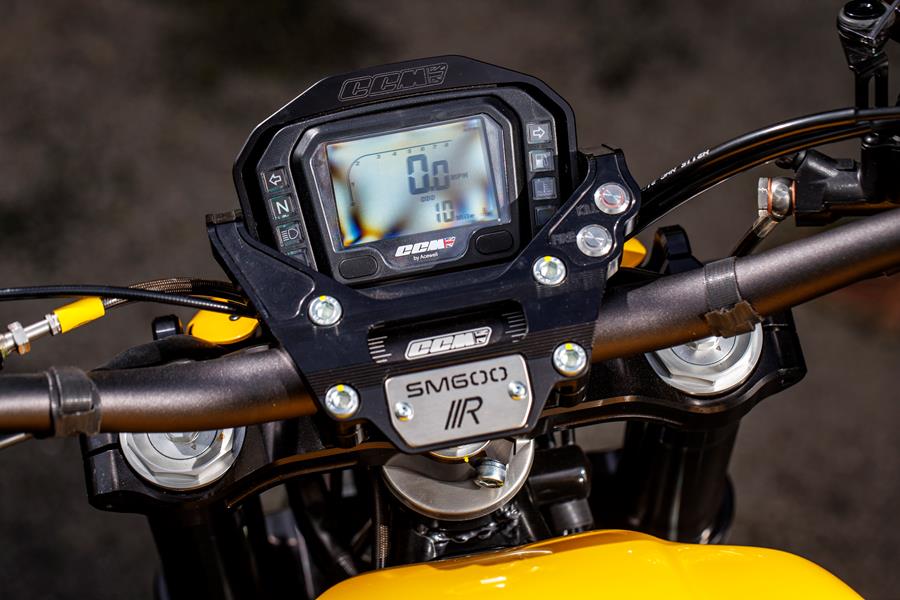 CCM Street Moto Core Dash