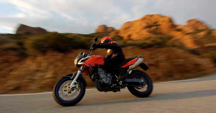 Aprilia Pegaso motorcycle review - Riding