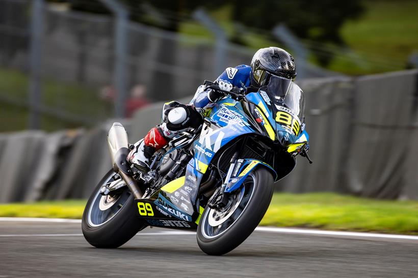 Suzuki GSX-8R on track at Oulton Park