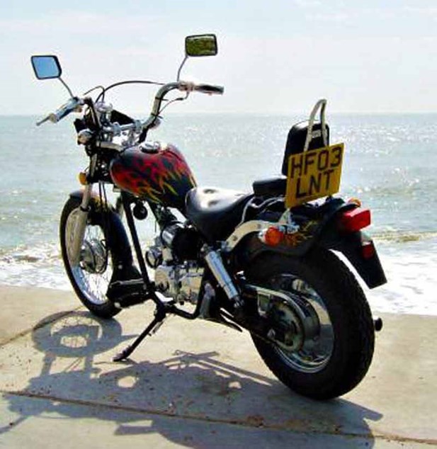 AJS REGAL-RAPTOR DD250E (2003-on) Motorcycle Review