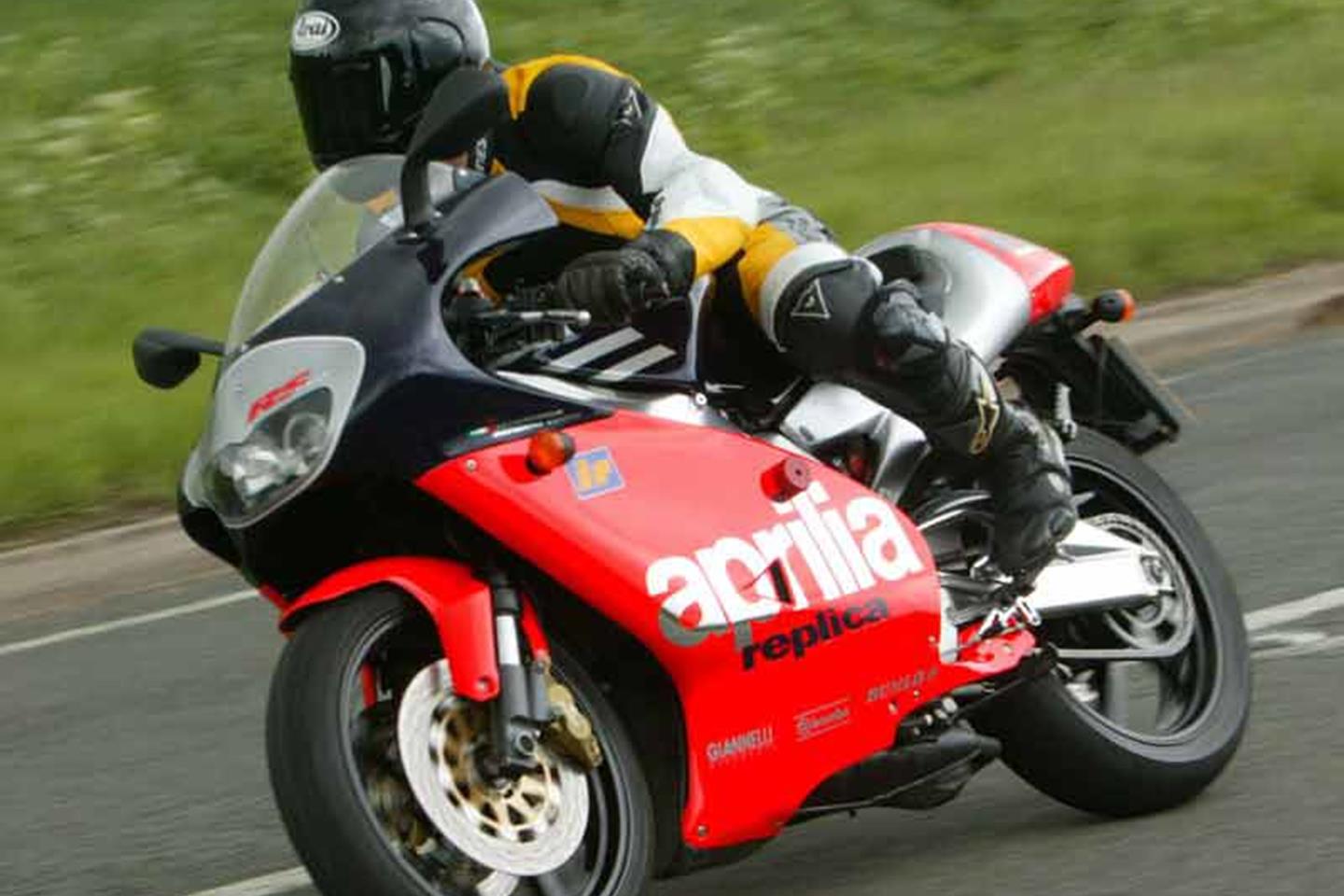 アプリリア250 Aprilia 250 RS 1995 - Fiche moto, avis, photos, technique
