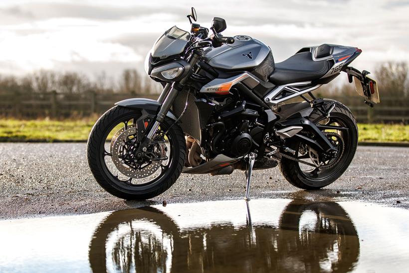 Dunlop Mutant tyres on a Triumph Speed Triple in wet conditions