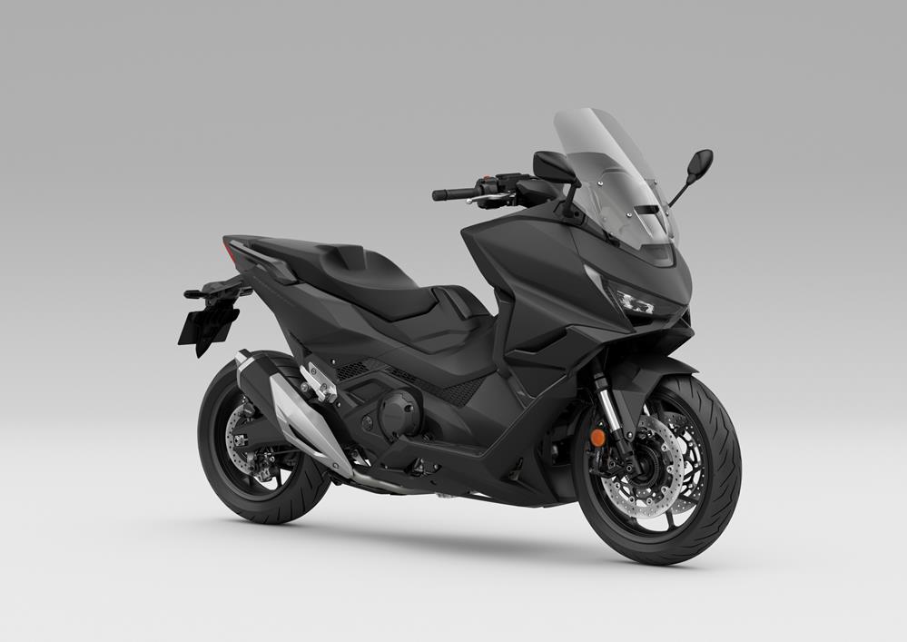 Honda Forza 750 Maxi Scooter Gets Tech Revamp For 2025 honda-forza-750-maxi-scooter-gets-tech-revamp-for-2025
