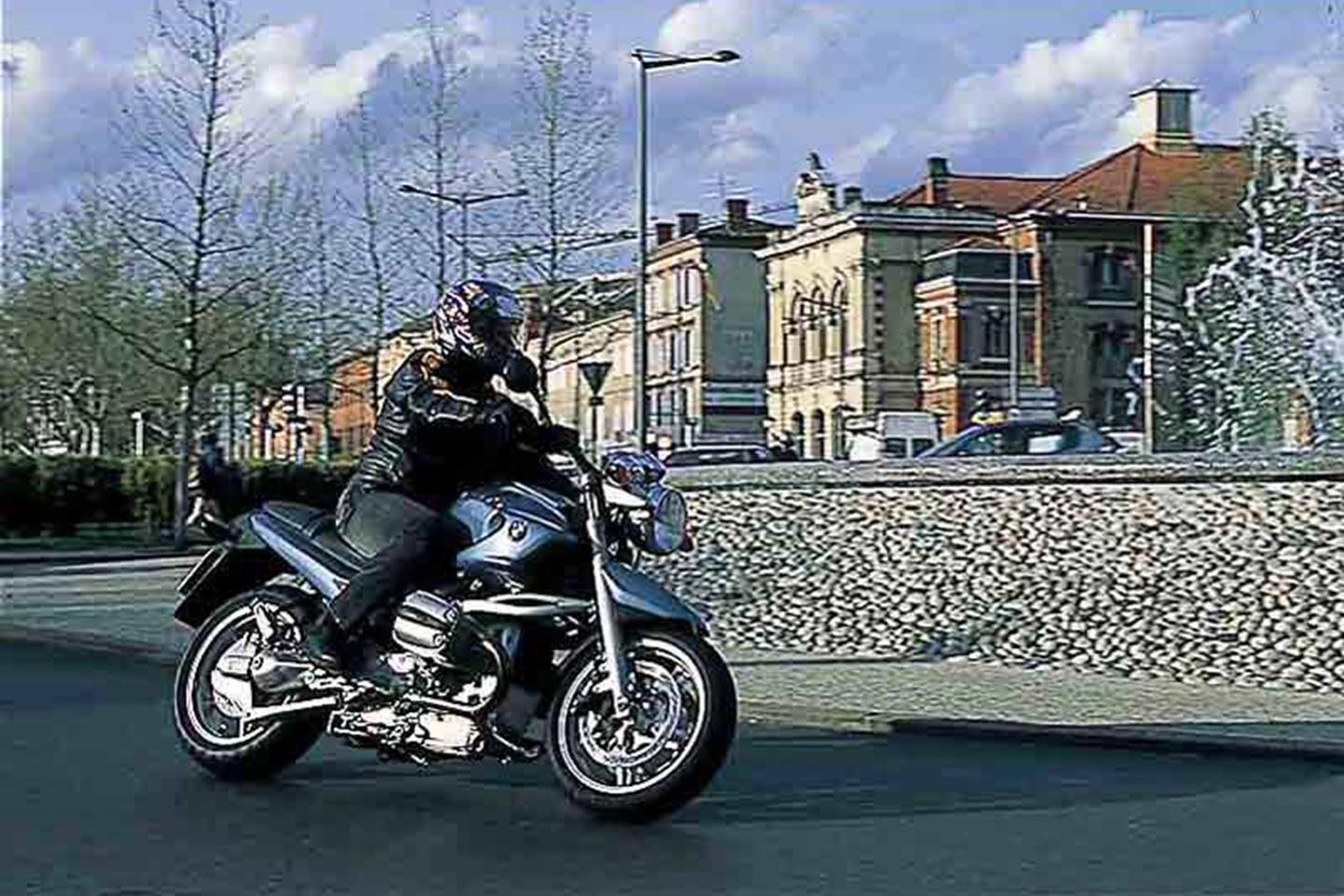 BMW R1150R (2001-2006) Review | Speed, Specs & Prices