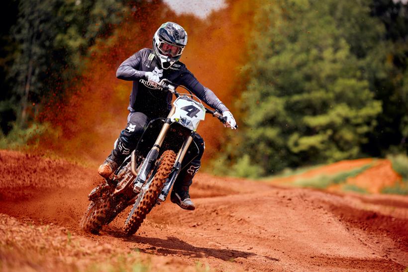 Triumph TF 450 RC on track