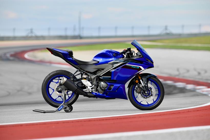 Yamaha R3 side image on track