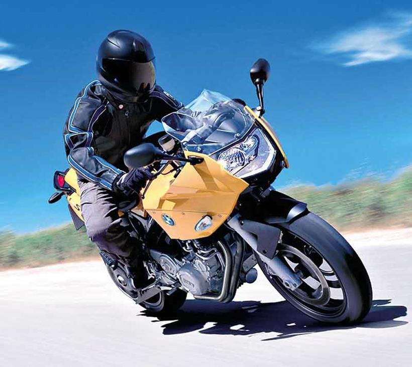 BMW F800S motorcycle review - Riding